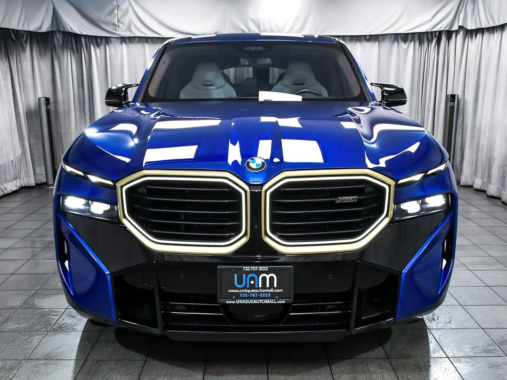 Used 2023 BMW XM AWD/4WD image 2