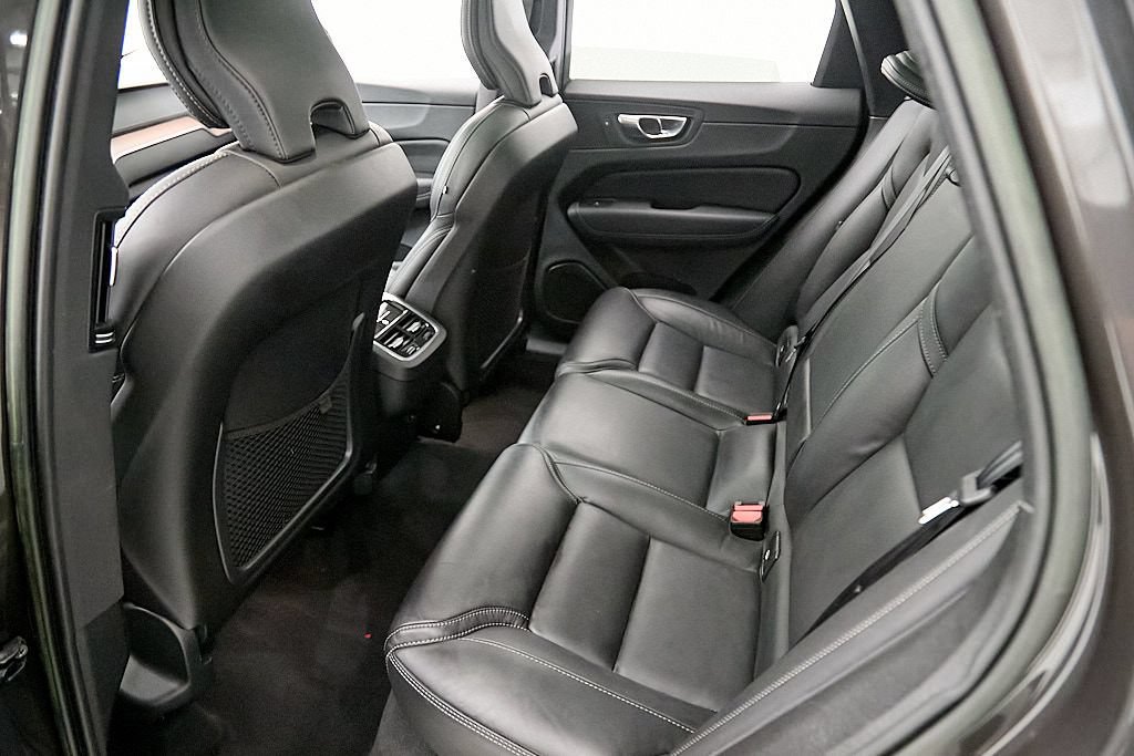 Certified 2023 Volvo XC60 B6 Ultimate AWD/4WD image 21