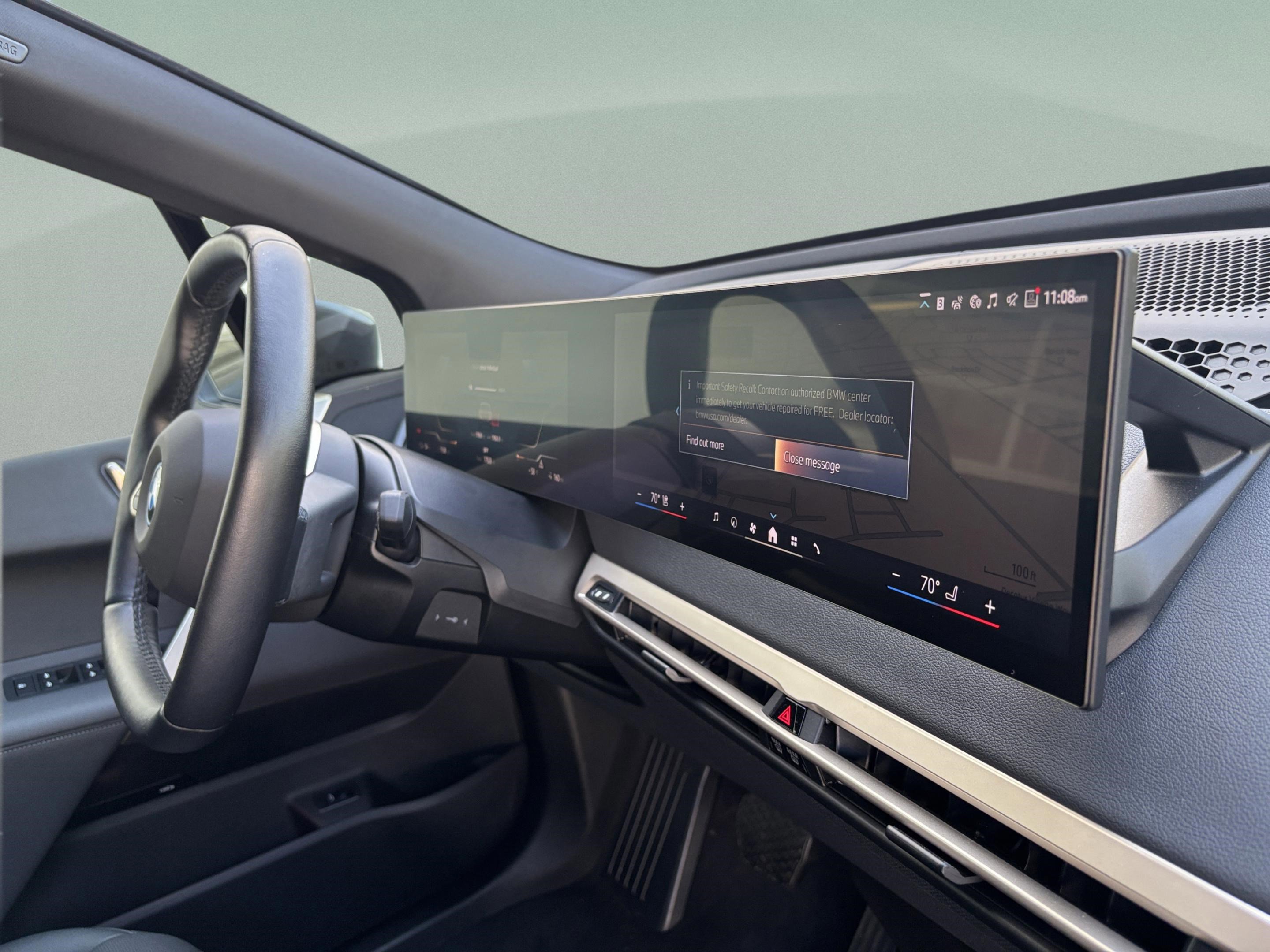 Used 2024 BMW iX xDrive50 AWD/4WD image 27