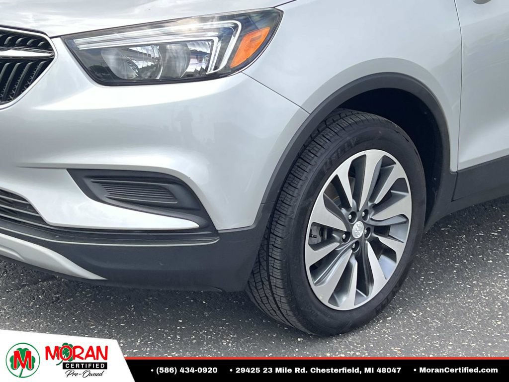Used 2021 Buick Encore Preferred AWD/4WD image 8