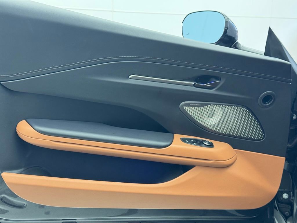 New 2026 Aston Martin V8 Vantage Roadster image 10