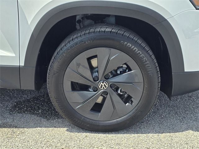 New 2026 Volkswagen Taos S FWD image 7
