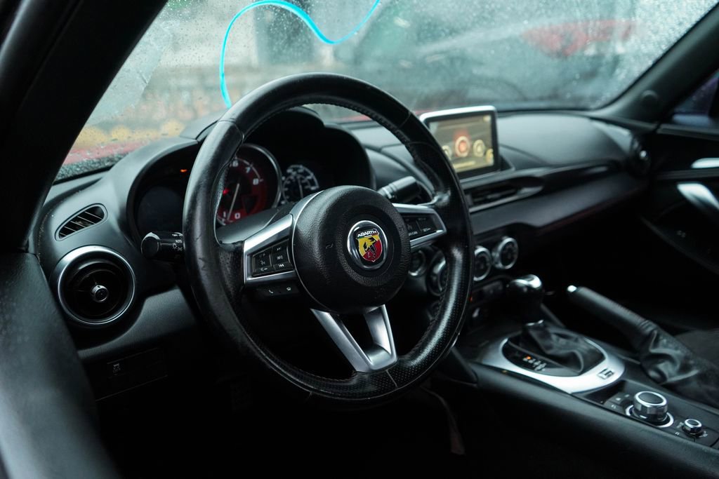 Used 2019 FIAT 124 Spider Abarth w/ Navigation & Sound Group image 7