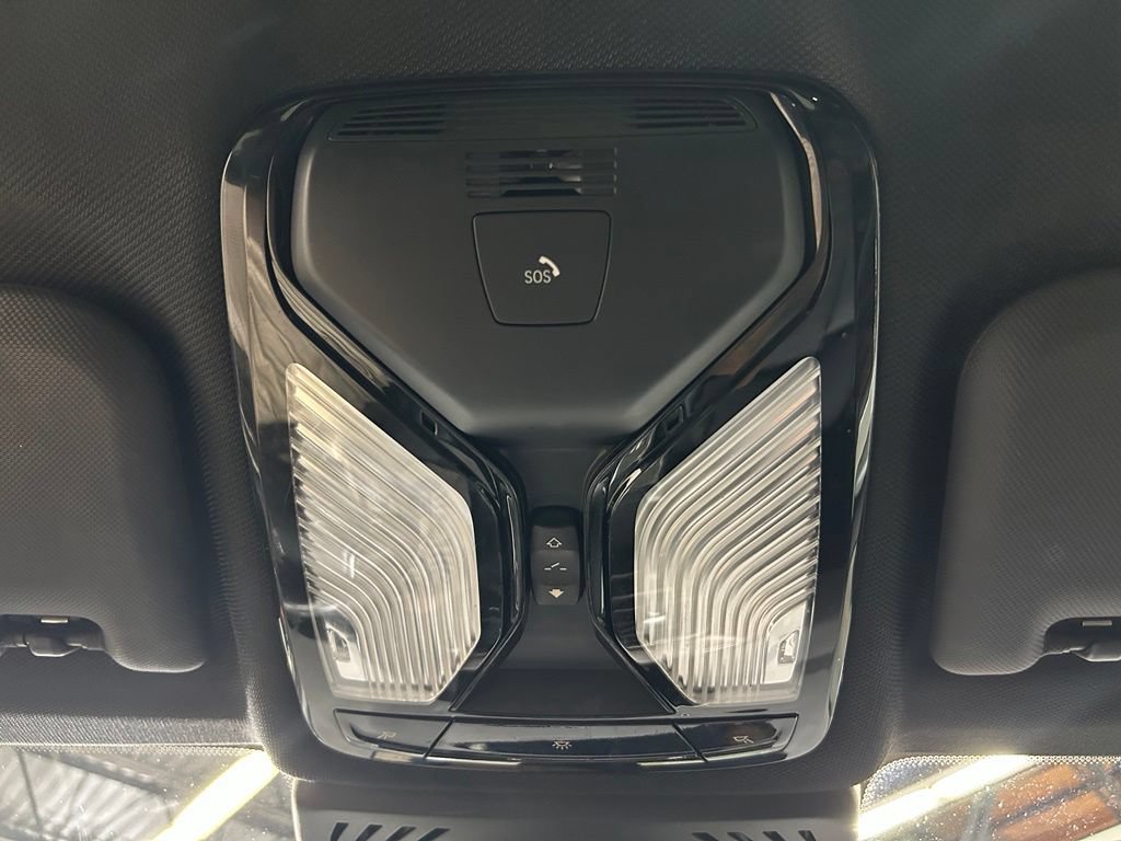 Used 2019 BMW X3 sDrive30i w/ Driving Assistance Package RWD image 26