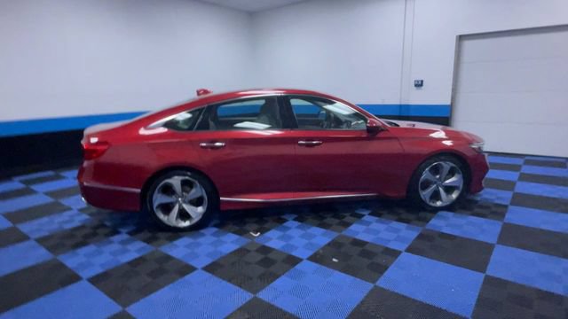 Certified 2018 Honda Accord Touring image 9