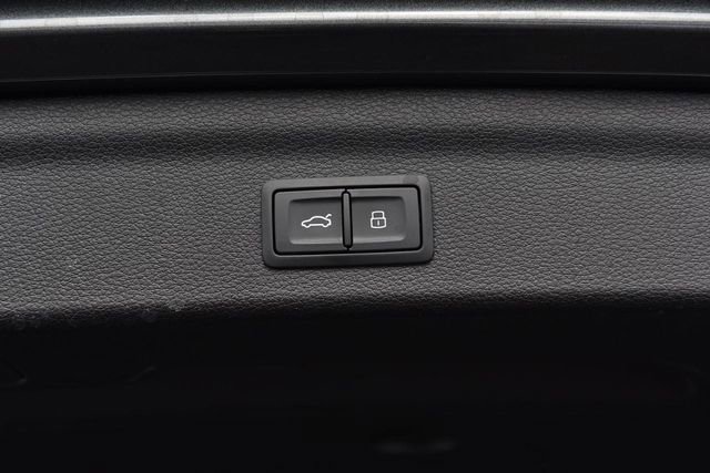 Used 2025 Audi Q3 2.0T Premium Plus w/ Premium Plus Package image 27