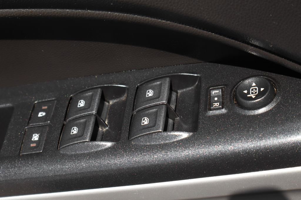 Used 2020 Chevrolet Colorado LT w/ Colorado RST Special Edition image 19