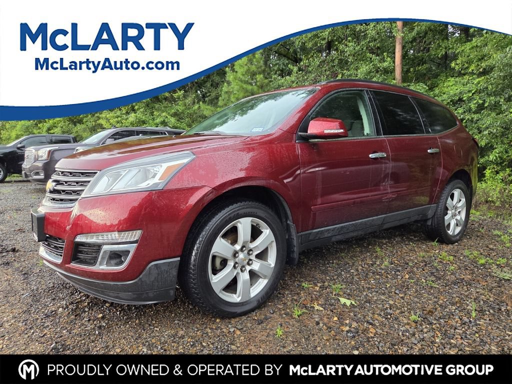 Used 2017 Chevrolet Traverse LT w/ Style and Technology Package FWD image 1