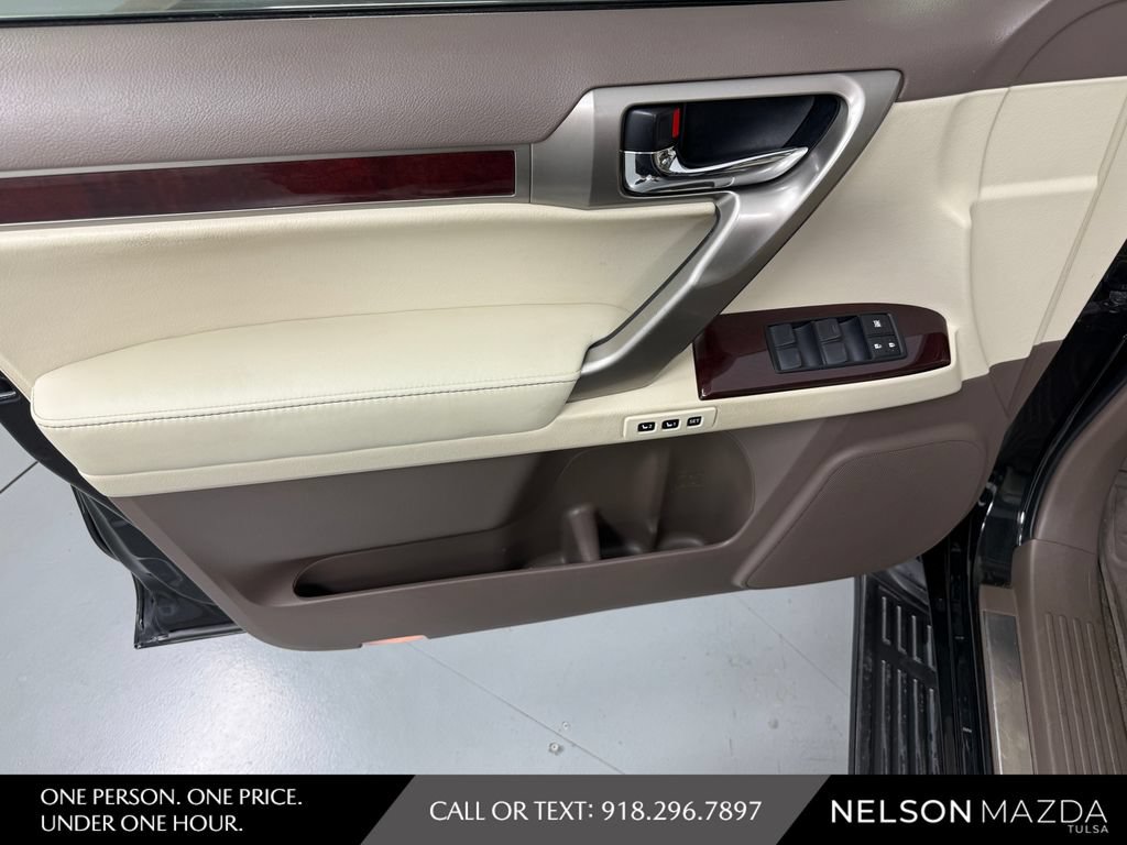 Used 2017 Lexus GX 460 Premium AWD/4WD image 18