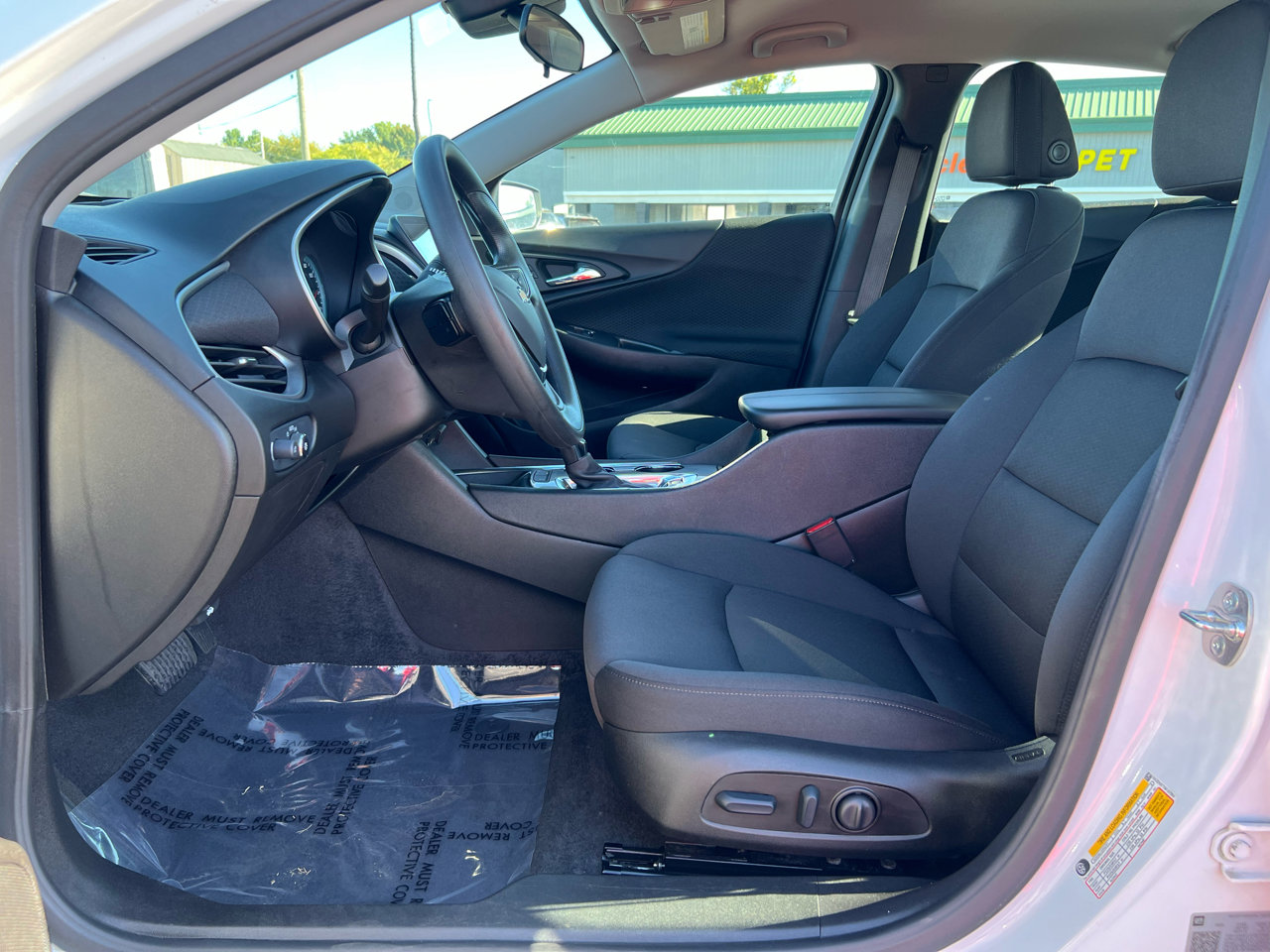 Used 2025 Chevrolet Malibu LT image 51