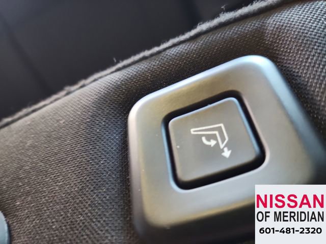 Used 2025 Hyundai Santa Fe SE image 32