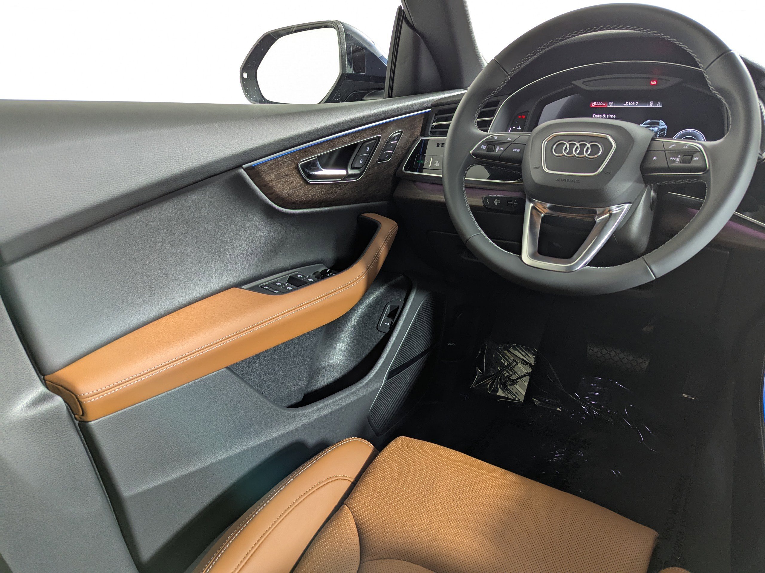 New 2026 Audi Q8 Prestige image 9