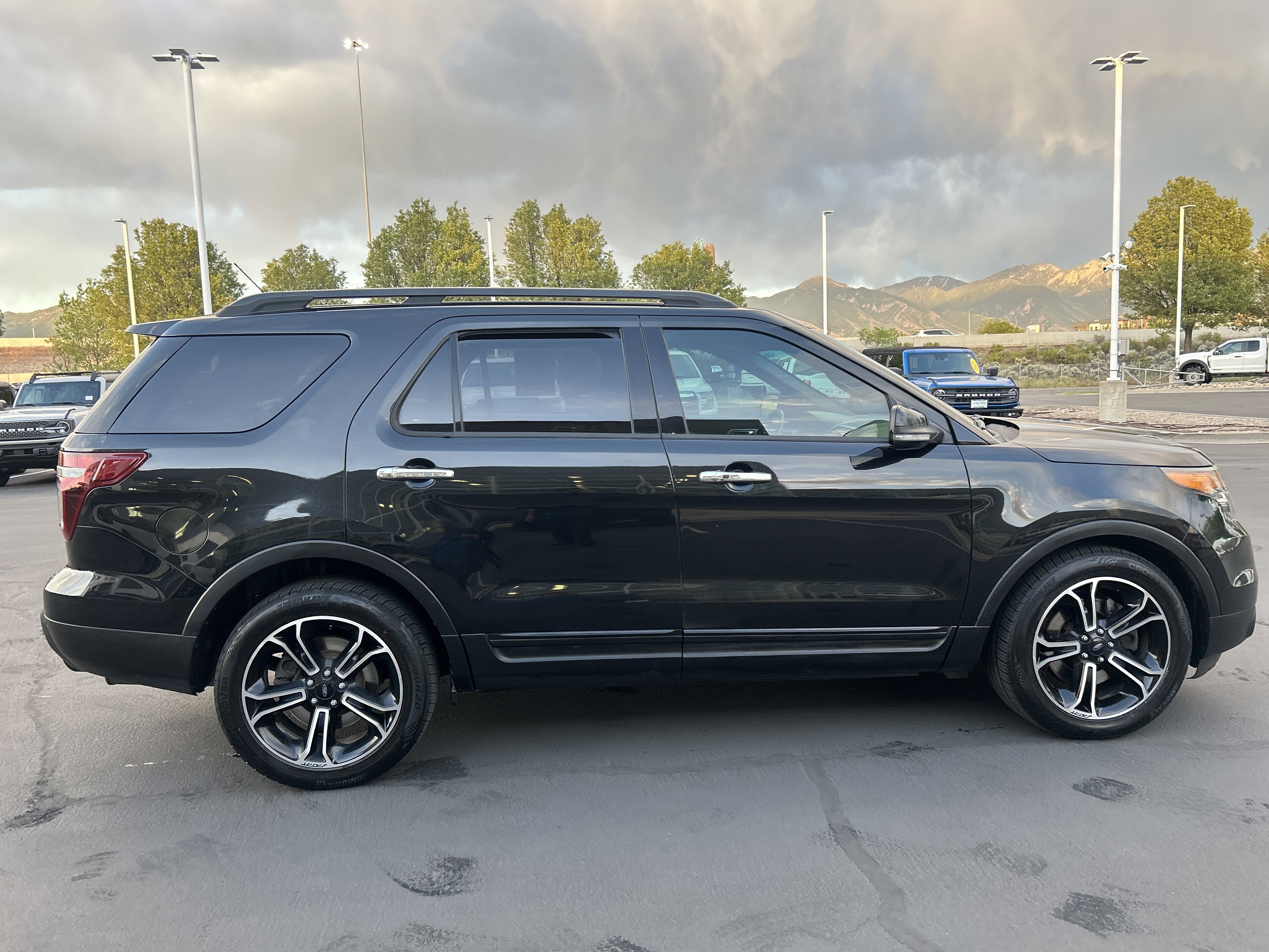 Used 2014 Ford Explorer Sport w/ Equipment Group 401A AWD/4WD image 7