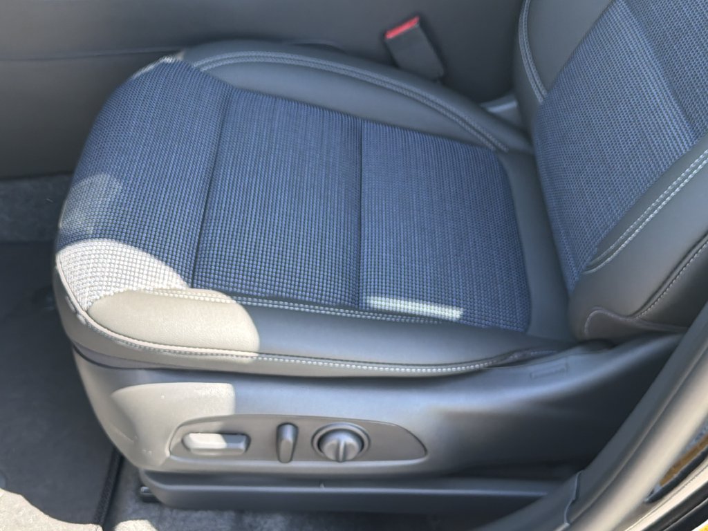 New 2026 Buick Envista Sport Touring w/ Convenience I Package FWD image 23