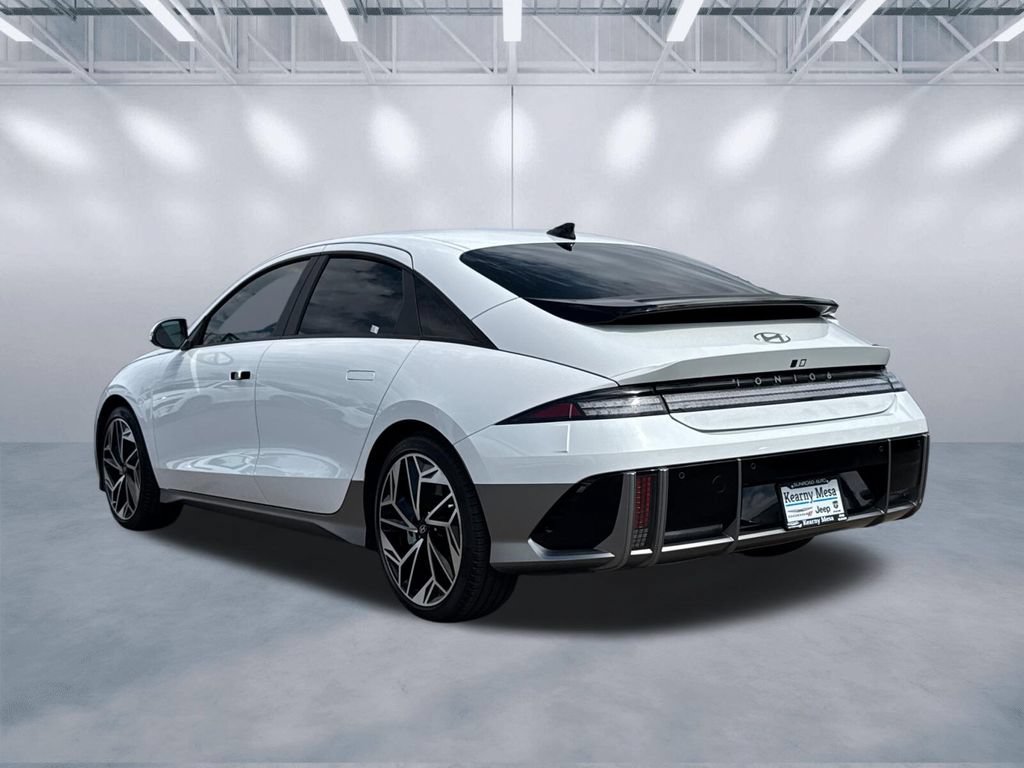 Used 2023 Hyundai Ioniq 6 SEL RWD image 4