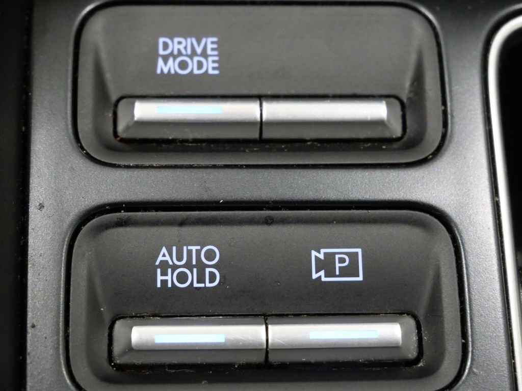 Used 2025 Hyundai Sonata SEL FWD image 21