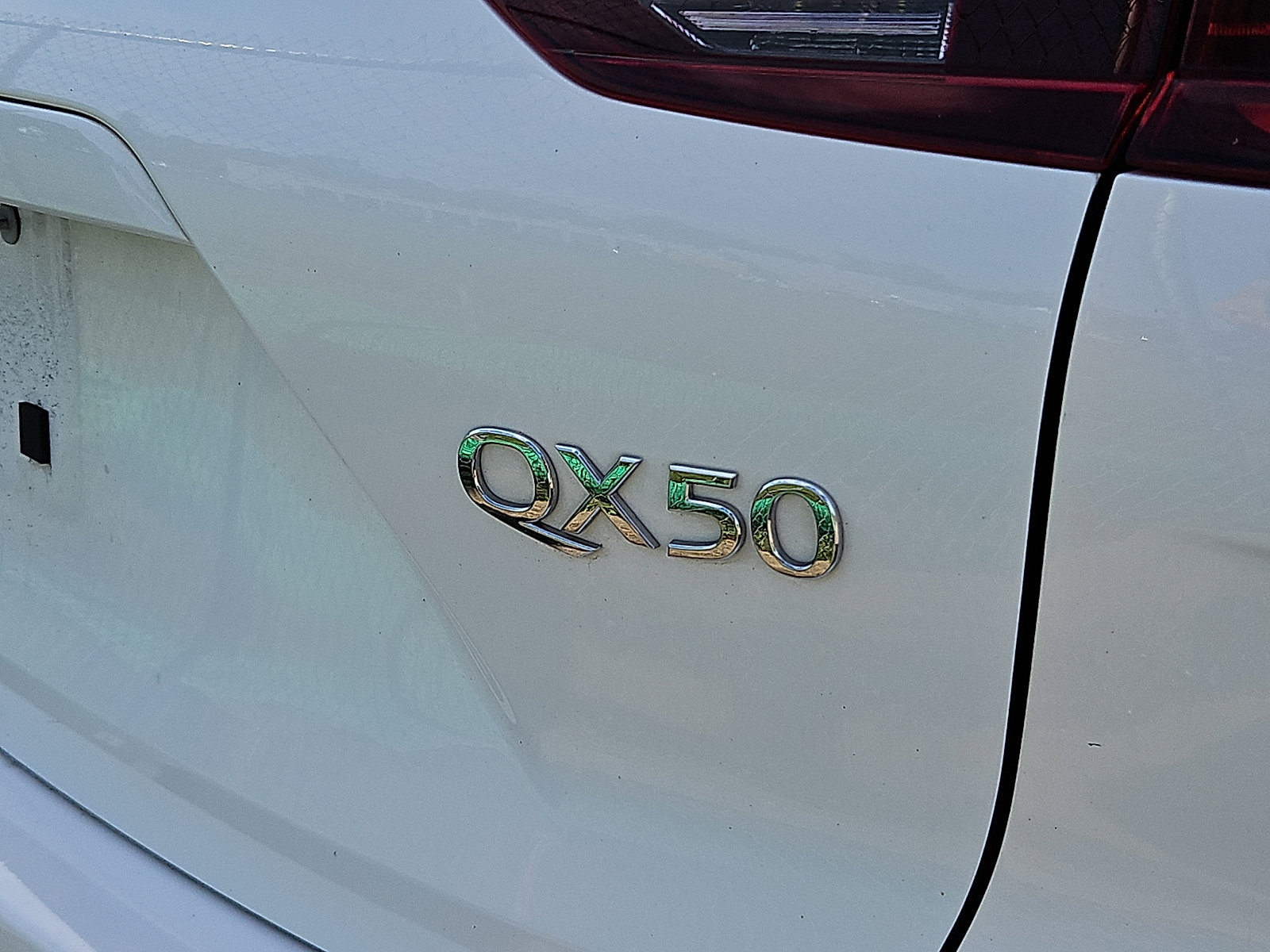 Used 2020 INFINITI QX50 Luxe w/ Navigation Package AWD/4WD image 9