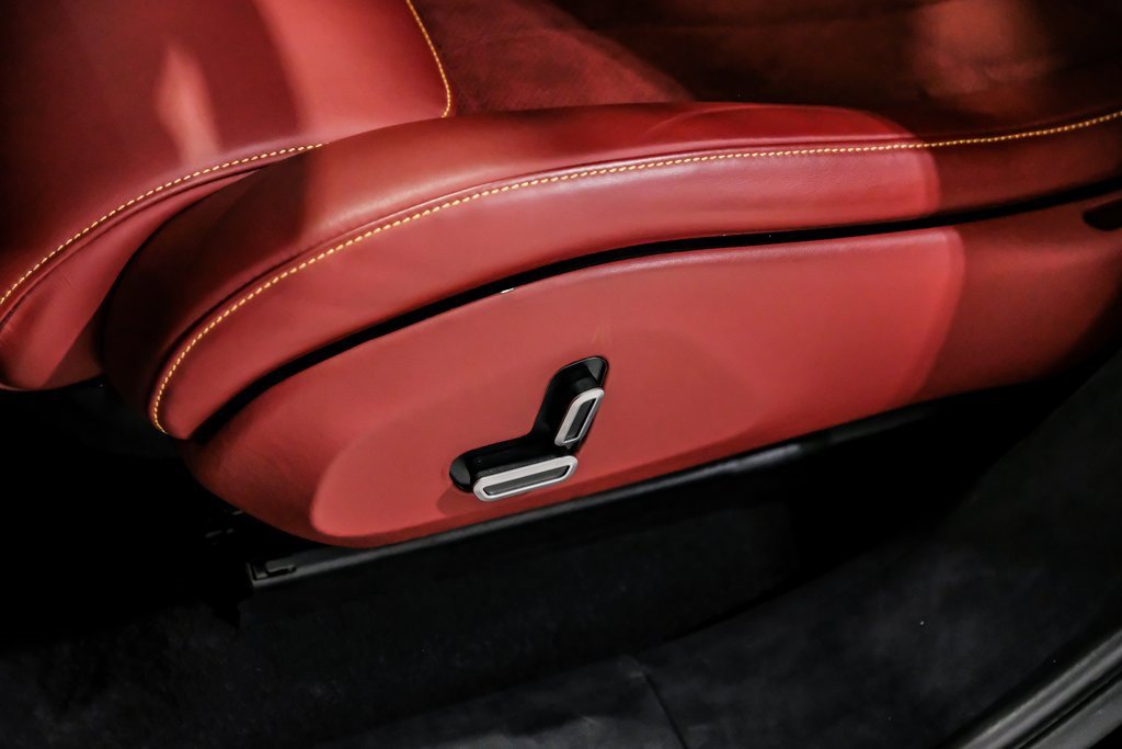 Used 2024 Ferrari Purosangue image 30