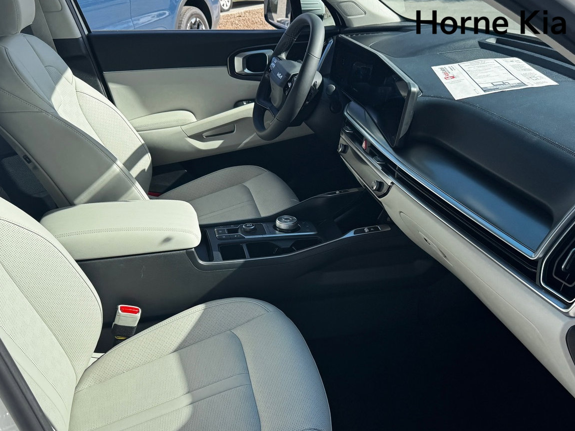 New 2026 Kia Sorento EX FWD image 18