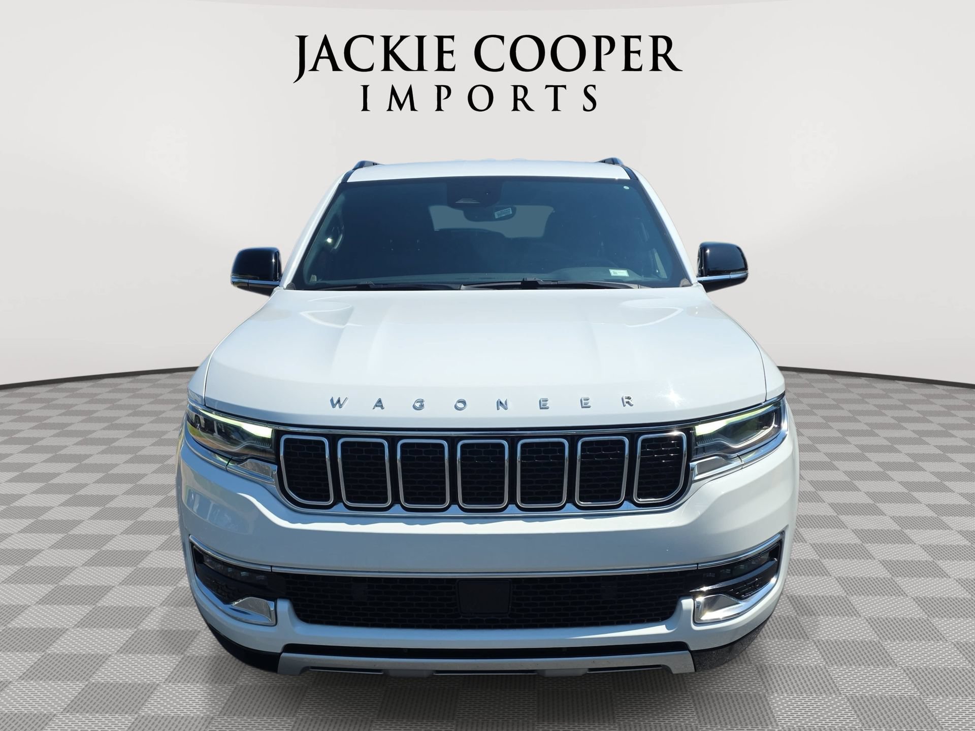 Used 2024 Jeep Wagoneer Series II w/ Flexible Seating Group RWD image 2