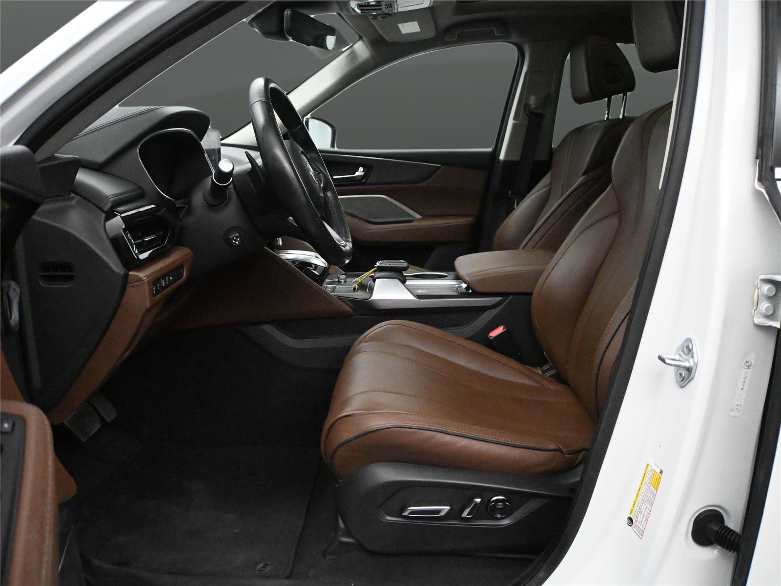 Certified 2023 Acura MDX SH-AWD w/ Advance Package image 7