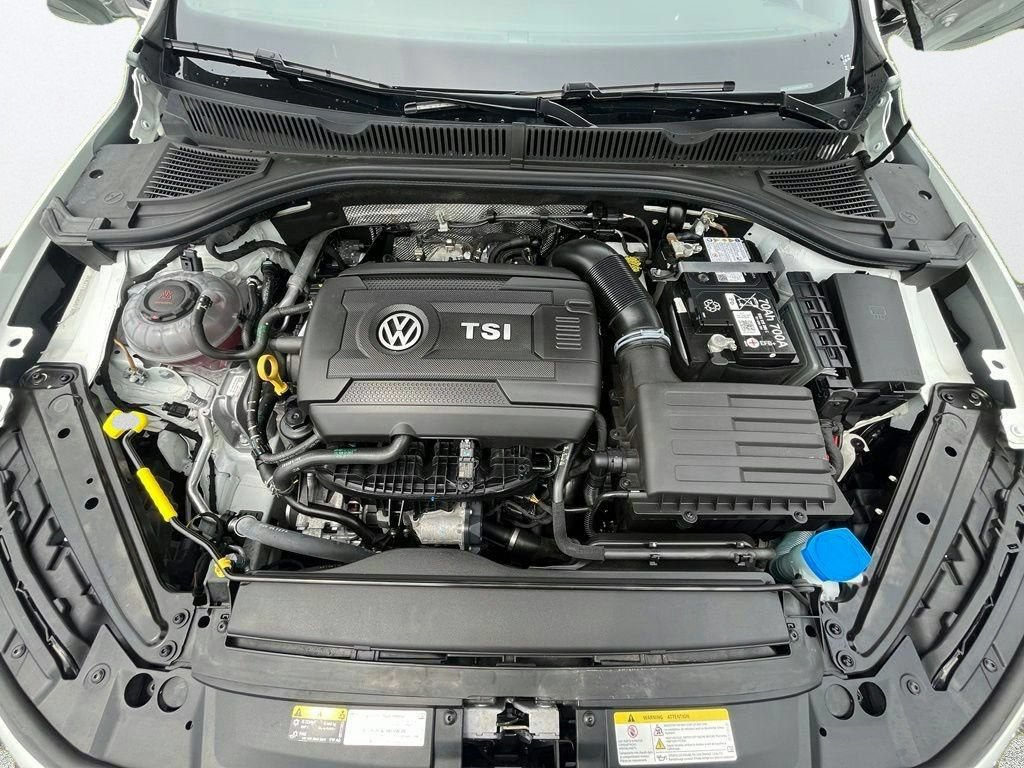 Certified 2025 Volkswagen Jetta GLI Autobahn w/ GLI Black Package FWD image 31