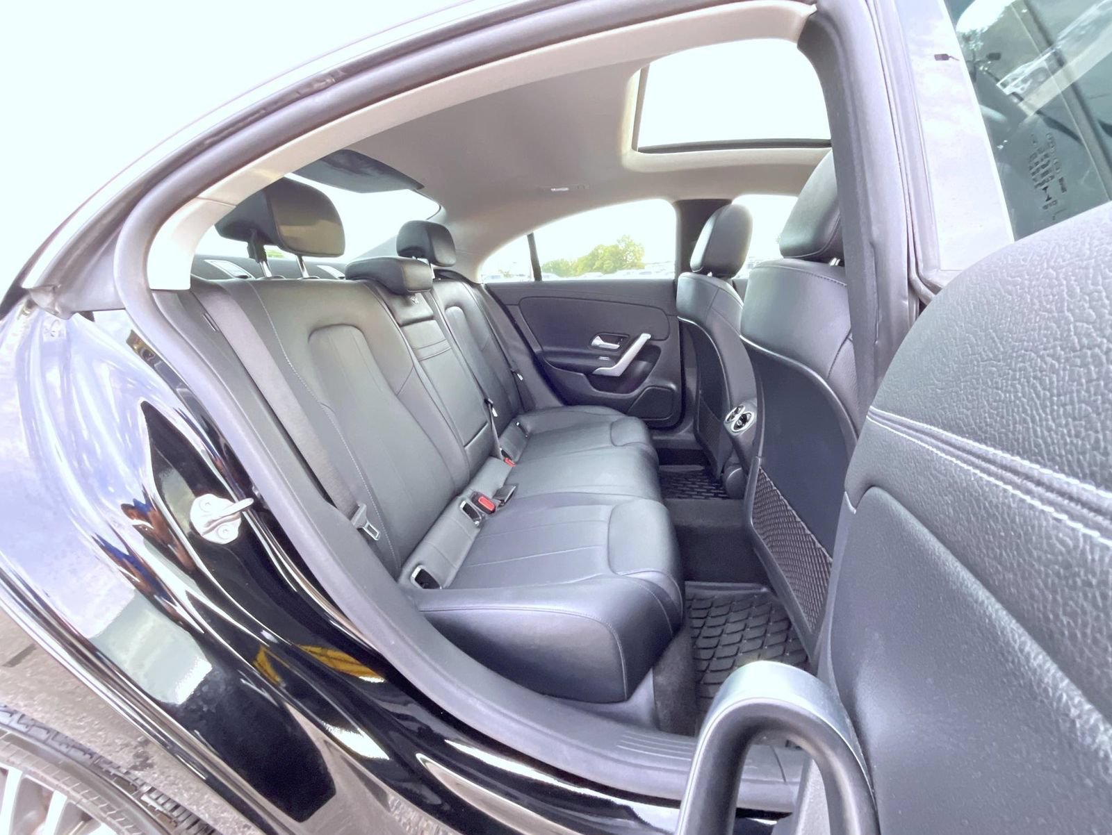 Used 2022 Mercedes-Benz CLA 250 image 18