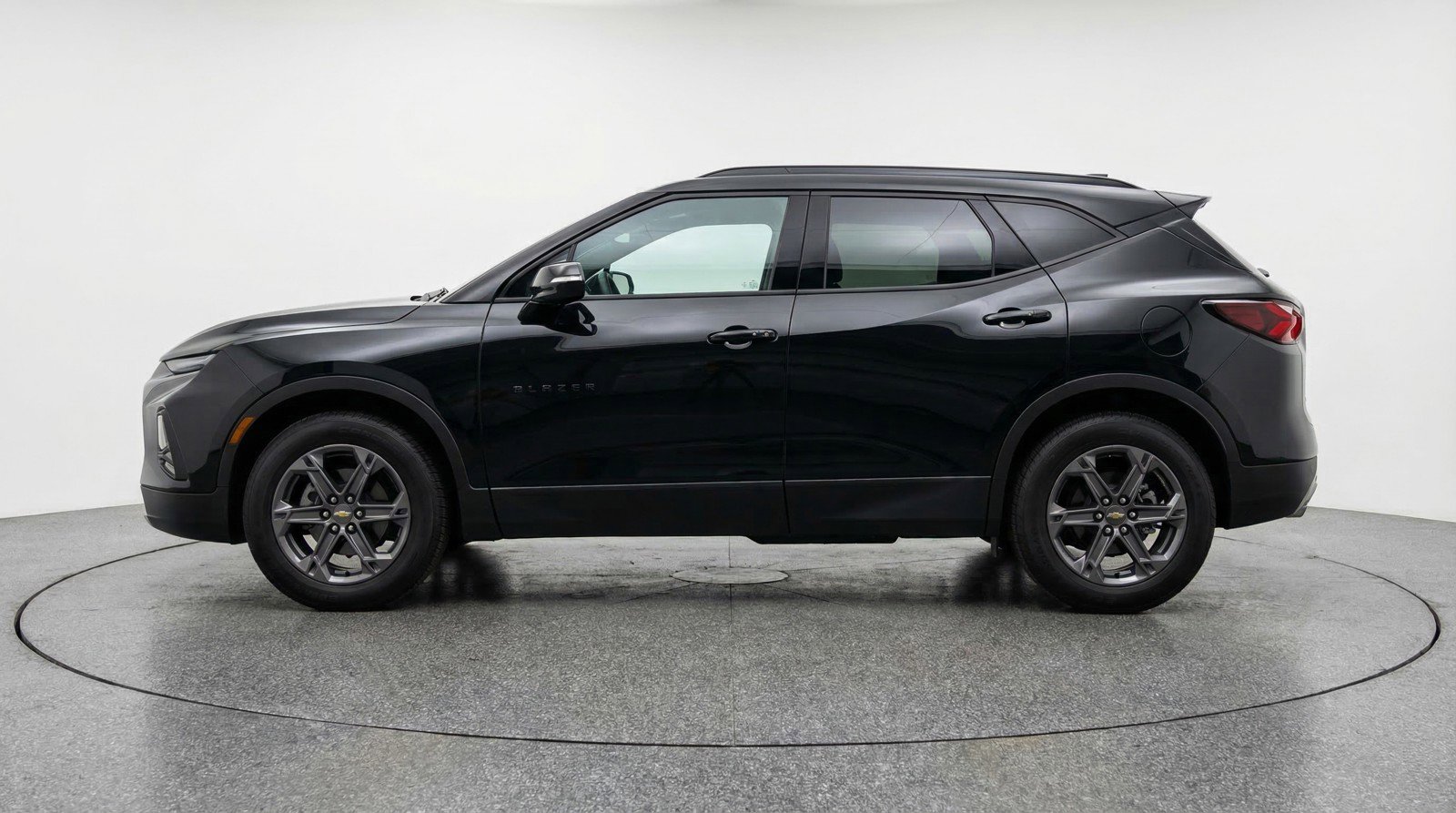 Used 2025 Chevrolet Blazer LT FWD image 5