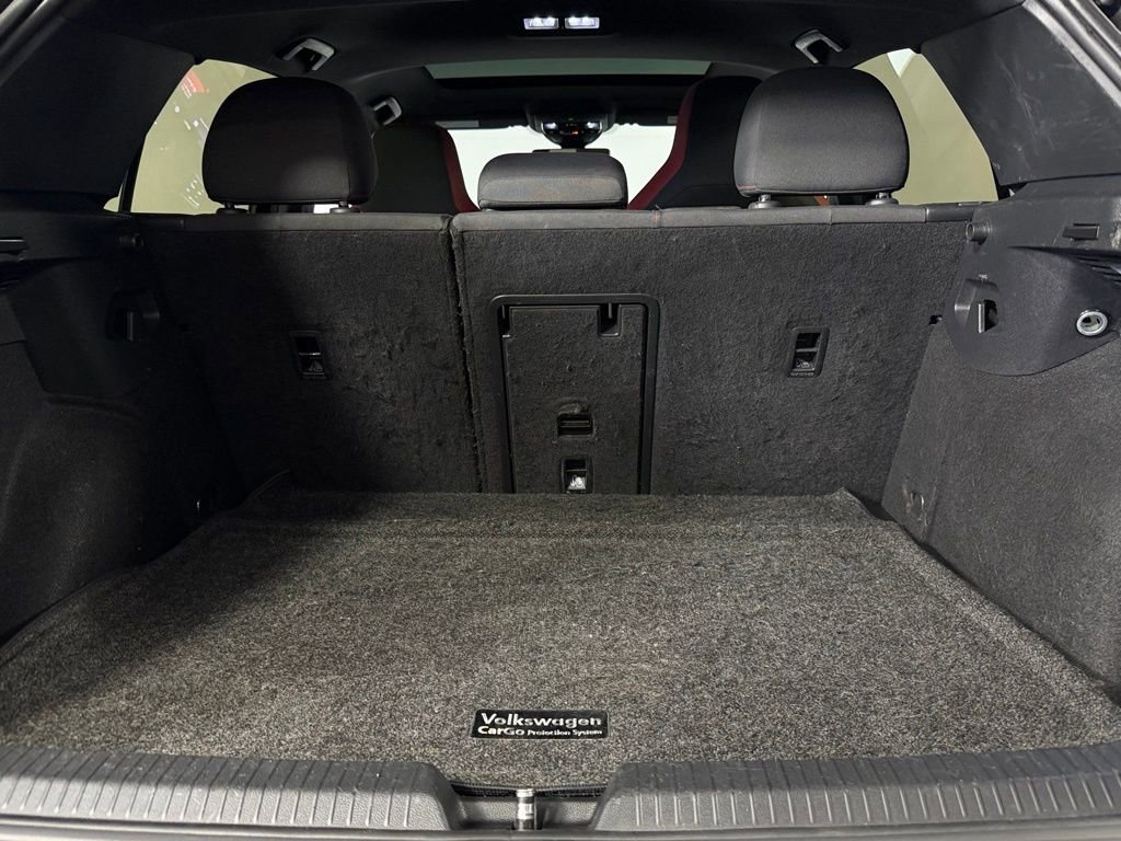 Used 2022 Volkswagen GTI SE image 32