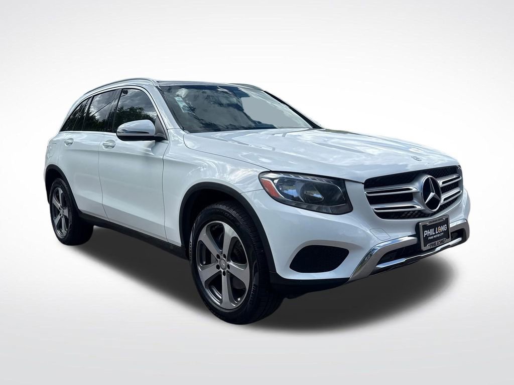 Used 2016 Mercedes-Benz GLC 300 4MATIC image 1