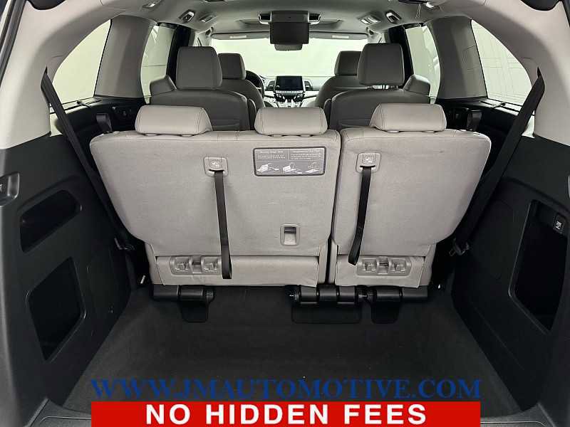 Used 2022 Honda Odyssey Touring image 17