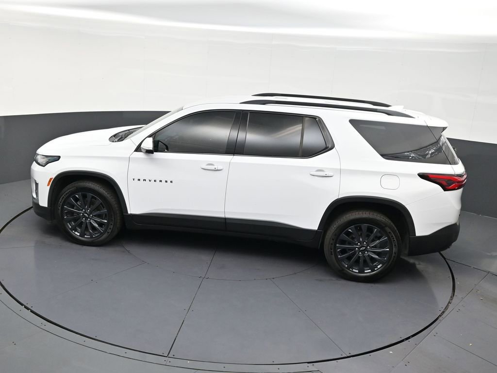 Used 2022 Chevrolet Traverse RS FWD image 13