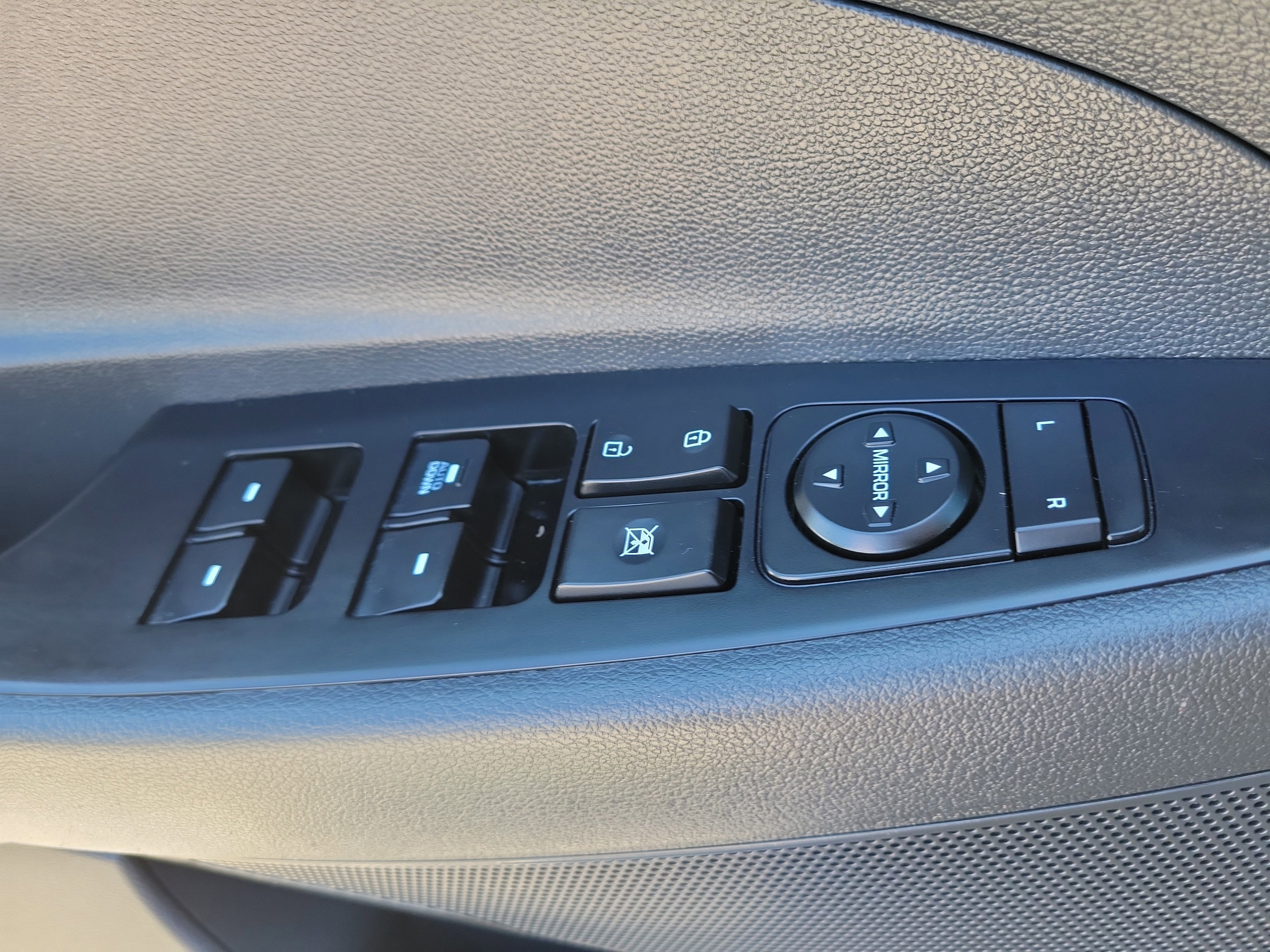 Used 2017 Hyundai Tucson SE image 20