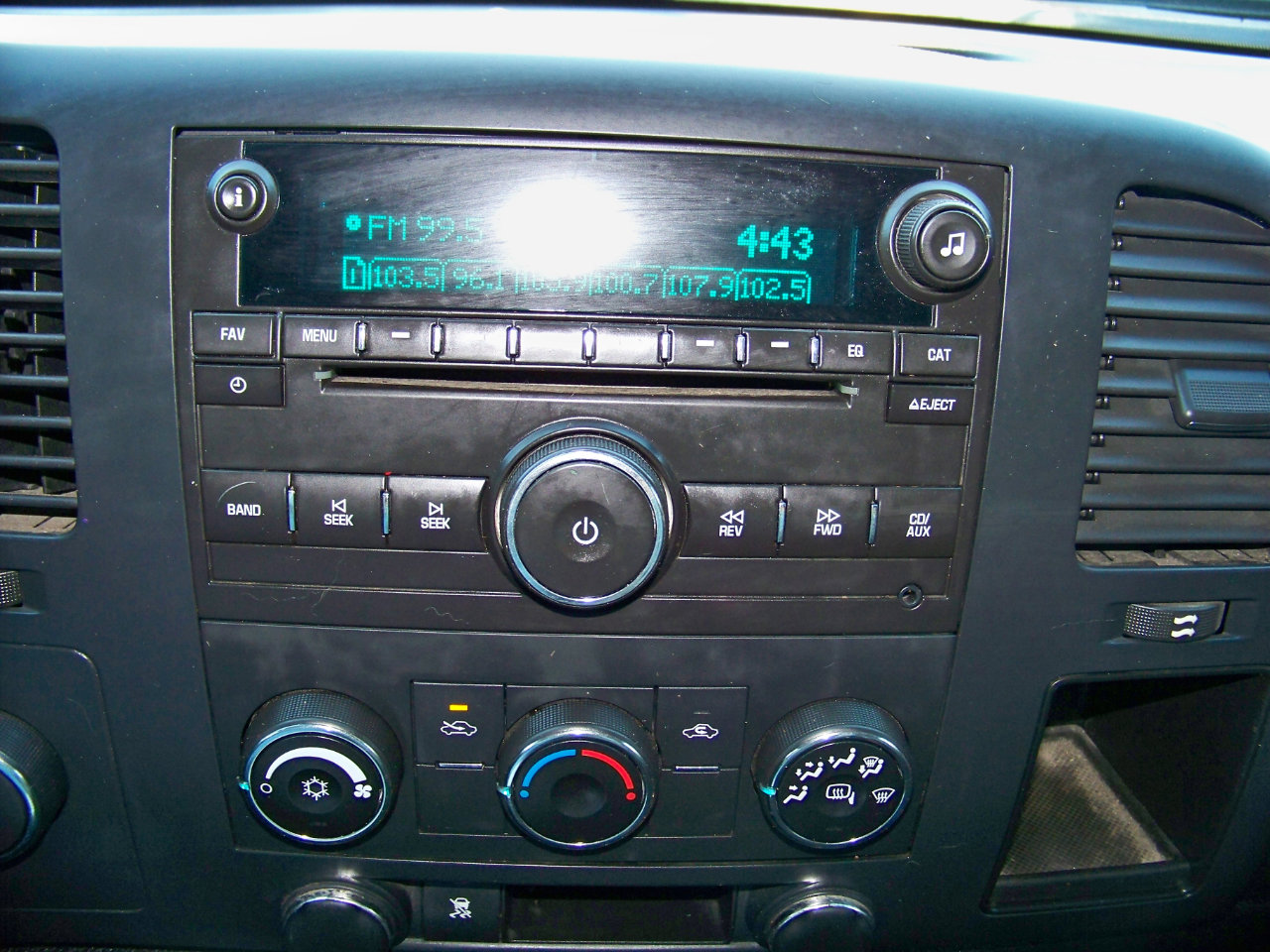 Used 2008 Chevrolet Silverado 1500 LT w/ Power Pack Plus image 22