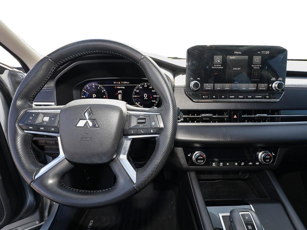 Used 2022 Mitsubishi Outlander SE AWD/4WD image 13