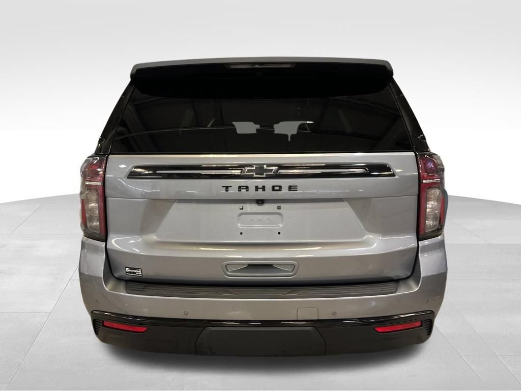 Used 2024 Chevrolet Tahoe Z71 w/ Luxury Package AWD/4WD image 4
