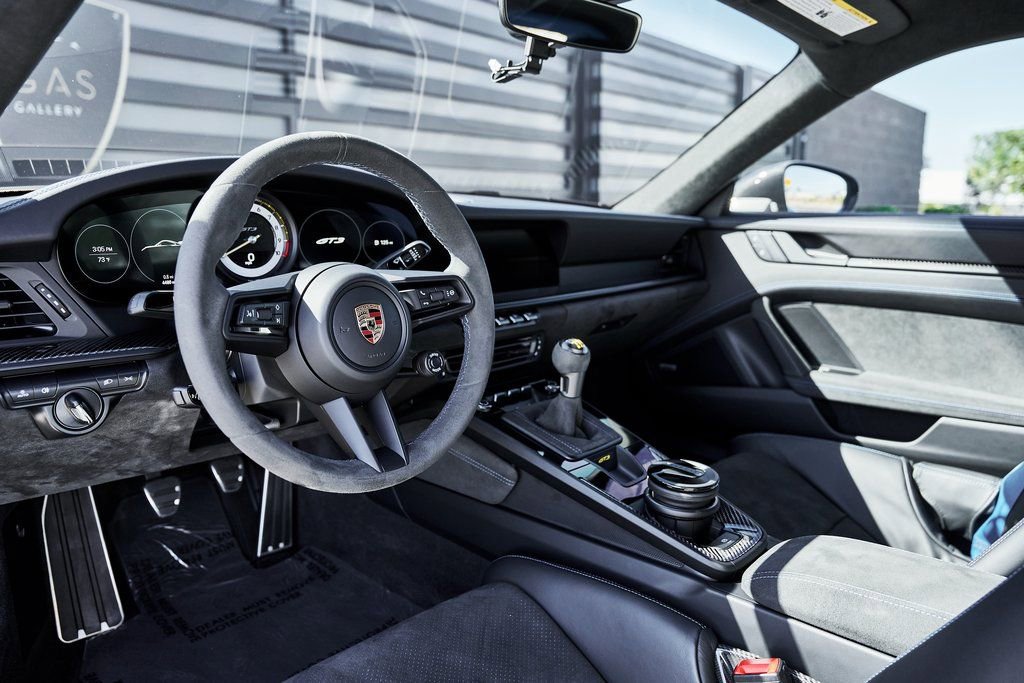 Used 2024 Porsche 911 GT3 RWD image 3