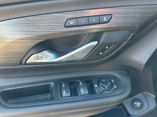 Used 2020 GMC Terrain SLT w/ Preferred Package FWD image 19