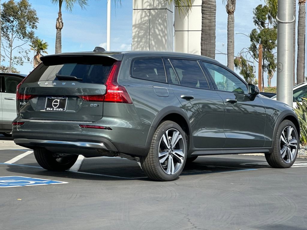 New 2026 Volvo V60 B5 Cross Country Plus w/ Climate Package image 5