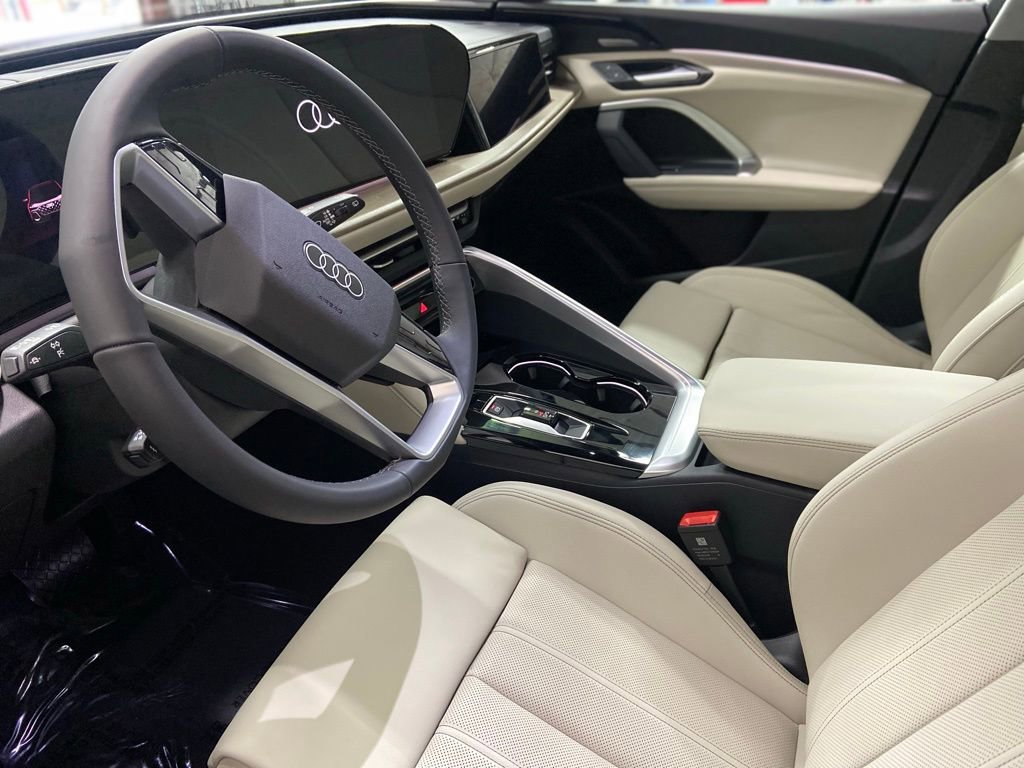 New 2025 Audi Q5 Prestige image 4