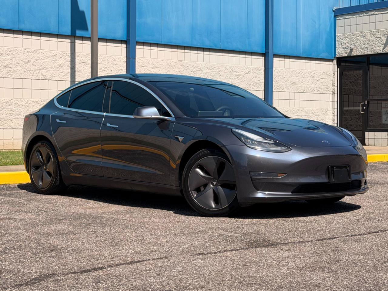 Used 2019 Tesla Model 3 Long Range AWD/4WD image 3