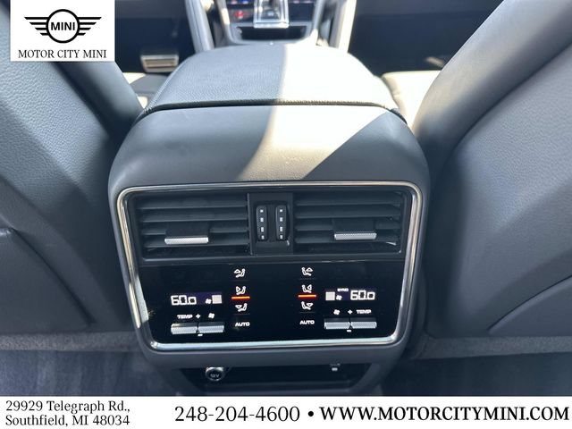 Used 2021 Porsche Cayenne S AWD/4WD image 17
