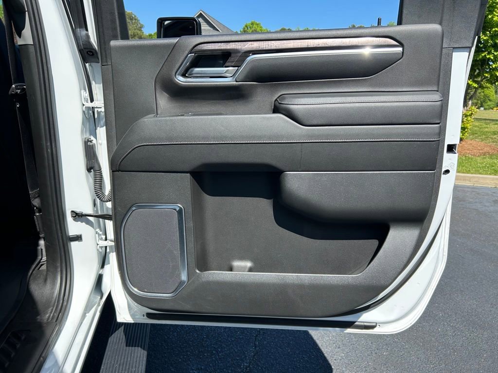 Used 2024 Chevrolet Silverado 3500 LTZ w/ LTZ Convenience Package image 63