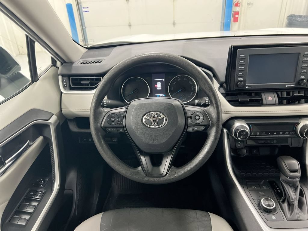 Used 2022 Toyota RAV4 XLE w/ Convenience Package AWD/4WD image 11
