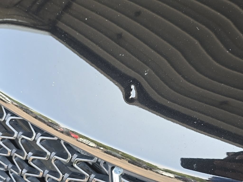 Used 2024 Chrysler Pacifica Touring-L FWD image 6