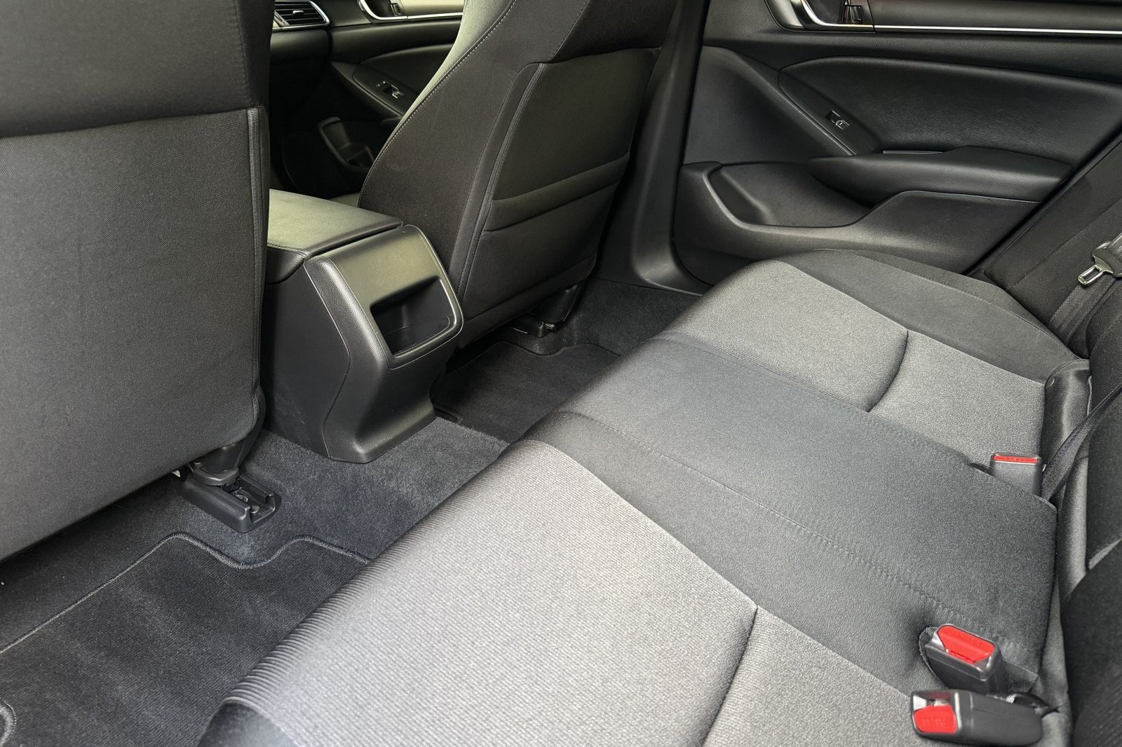 Used 2021 Honda Accord LX image 23