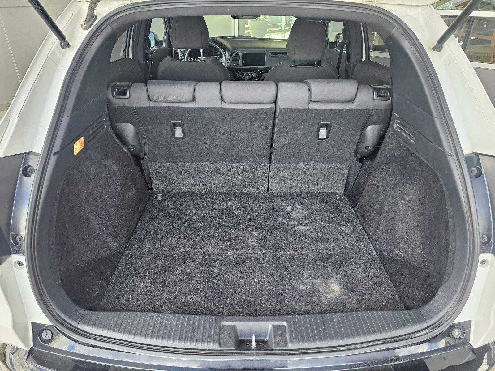 Used 2021 Honda HR-V Sport image 16