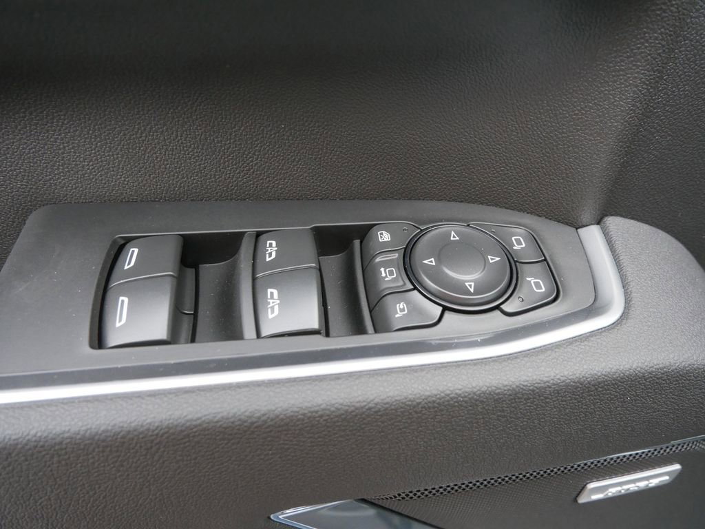 Used 2026 GMC Sierra 3500 SLT w/ SLT Premium Package image 17