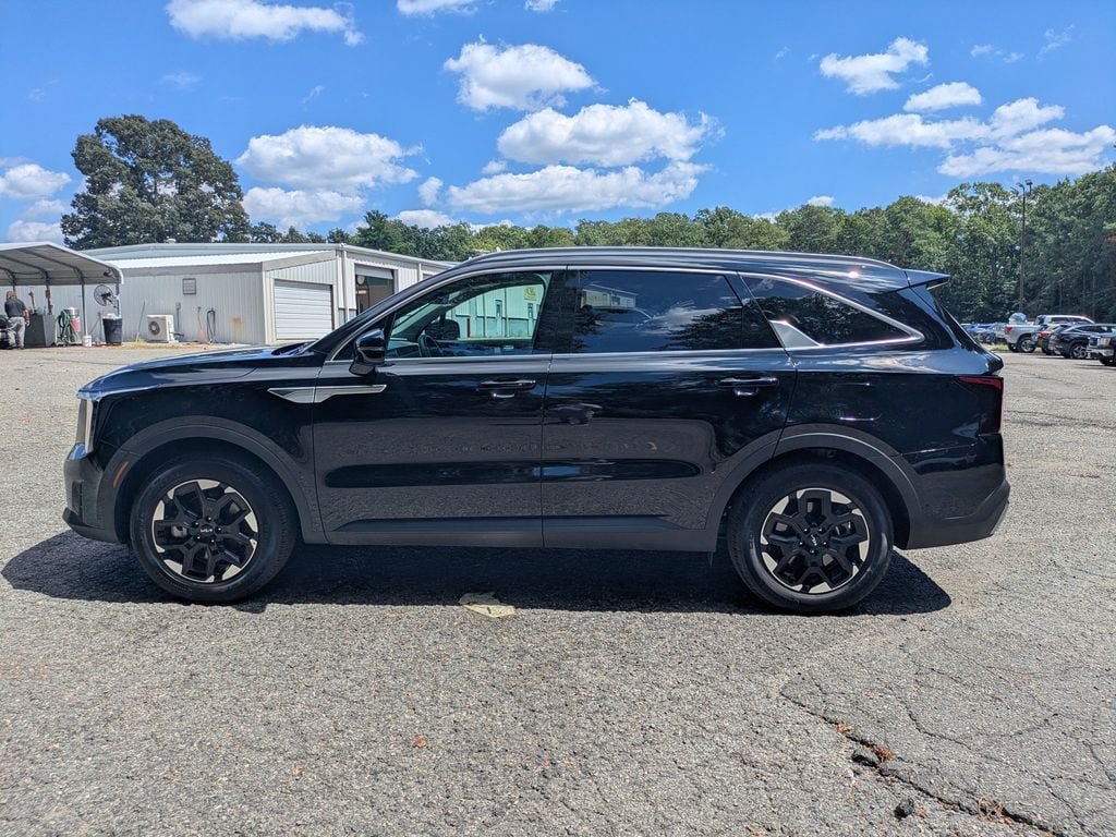 Used 2026 Kia Sorento S w/ S Panoramic Sunroof Package FWD image 7