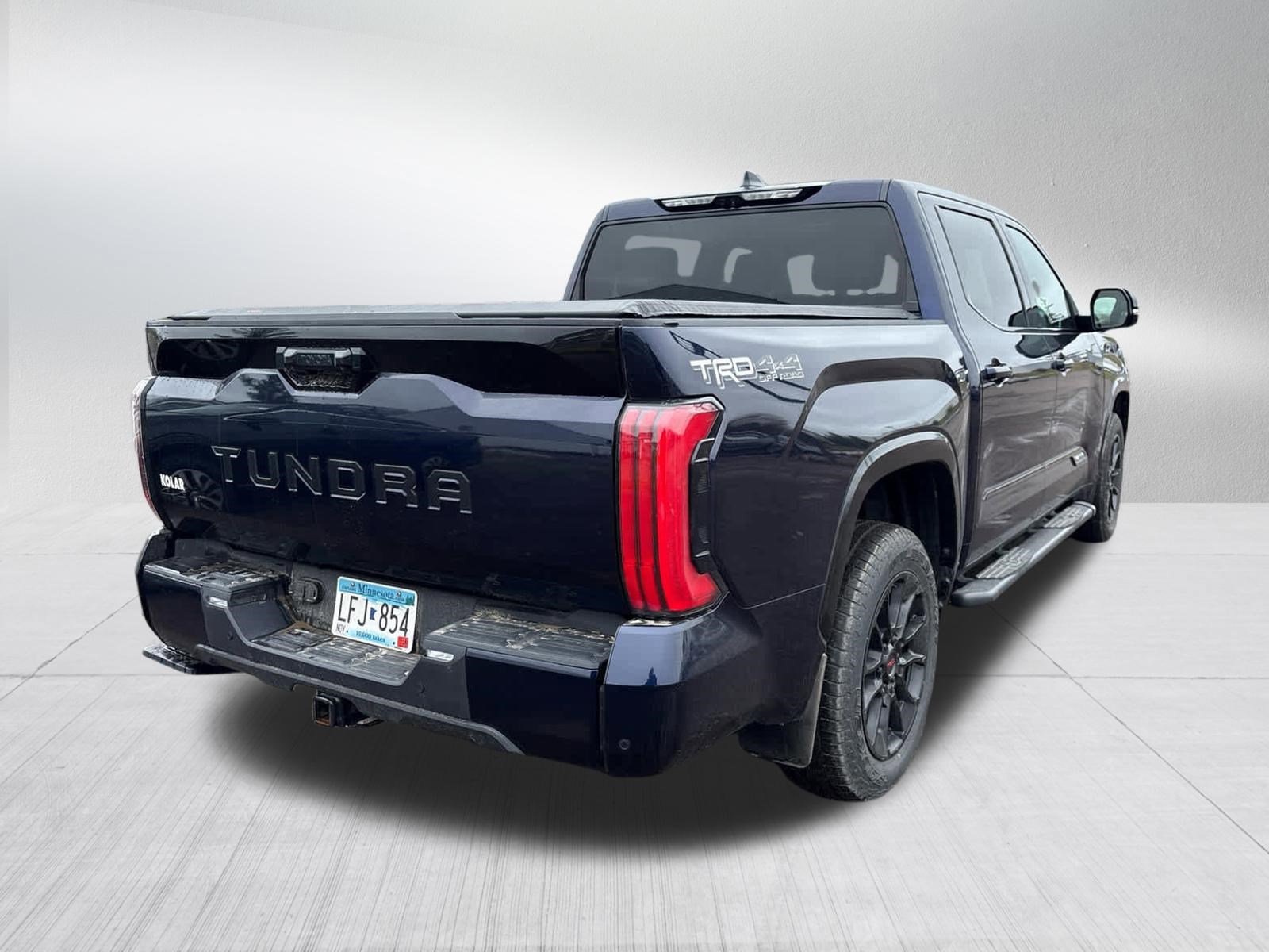 Used 2024 Toyota Tundra Platinum w/ TRD Off-Road Package AWD/4WD image 10